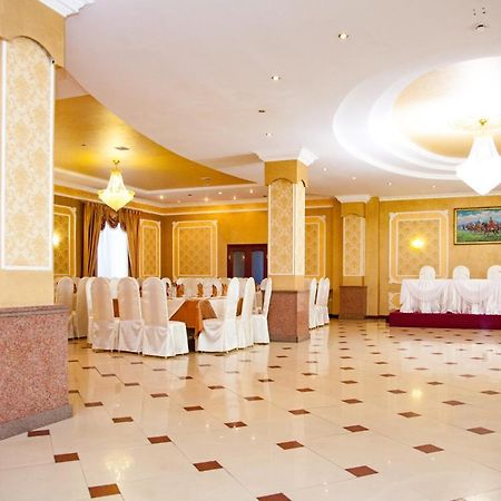 Ak Samal Hotel Караганда Екстер'єр фото