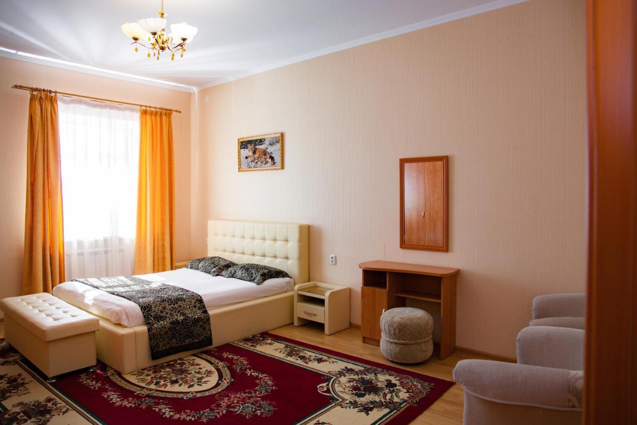 Ak Samal Hotel Караганда Екстер'єр фото